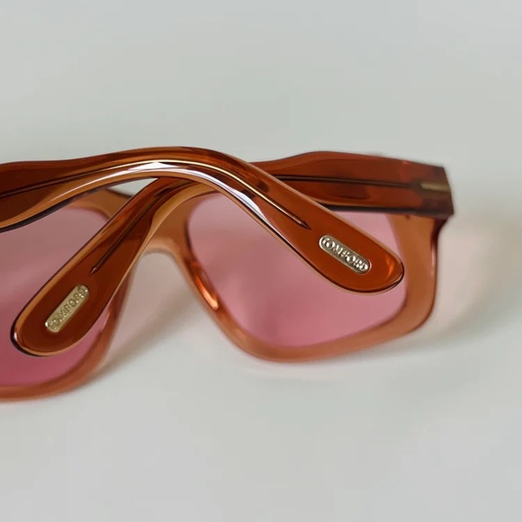 💯- Authentic- New - TOM FORD Bailey Sunglasses TF885 45Y - Picture 15 of 17